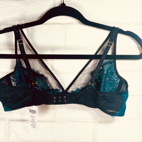 NWT Soma Breathtaking Unlined Underwire Sheer Lace Plunge Bra 34 D Green #0224 - Picture 2 of 9